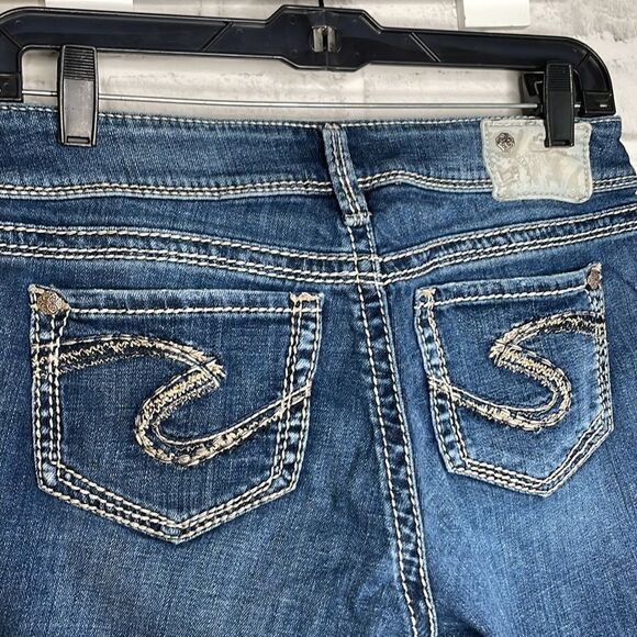 Silver Jean Shorts Suki Embroidered Pockets Midi Mom Shorts Size 26 - Picture 5 of 8